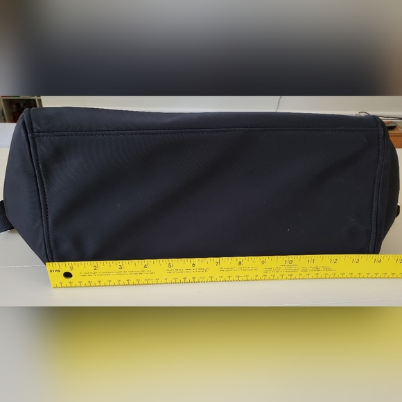 Kate Spade Chelsea Diaper/Laptop/Travel bag - Picture 2 of 14